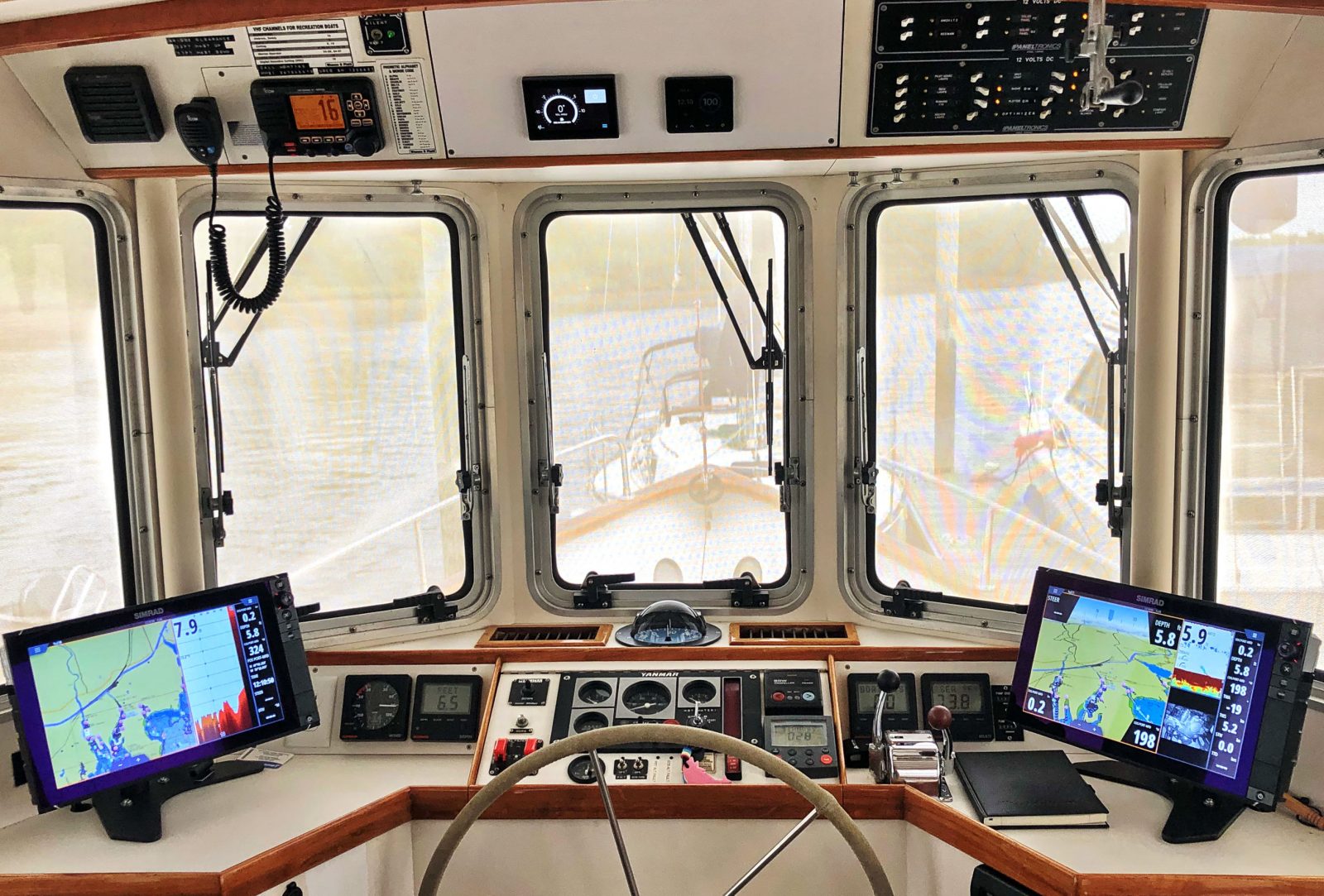 The pilothouse setup on Bliss after SeaKeeper 5 and electric power up grade
